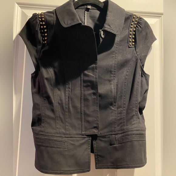 WE by Living in Yellow Women's black sleeveless top.Light Jacket size L - Picture 1 of 2